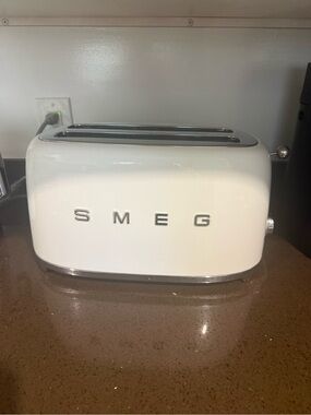 SMEG 2-Slice Toaster - White